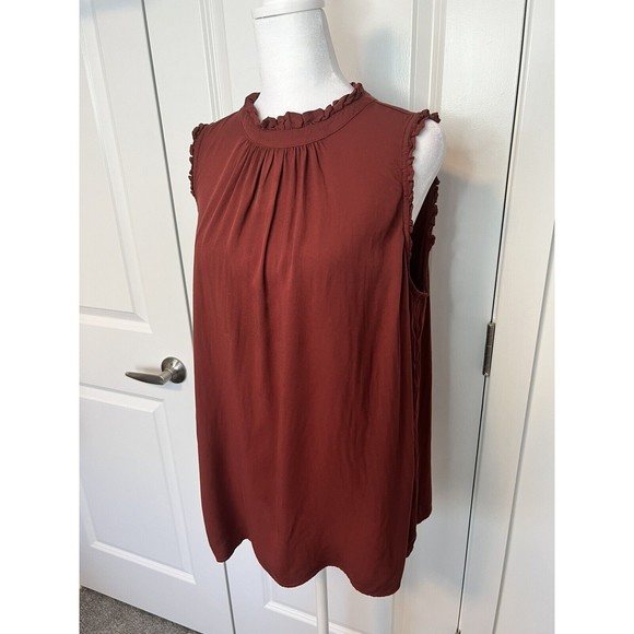 Torrid Women’s Size 1X Rayon Twill Ruffle Trim Mock Neck Tank - Picture 4 of 9